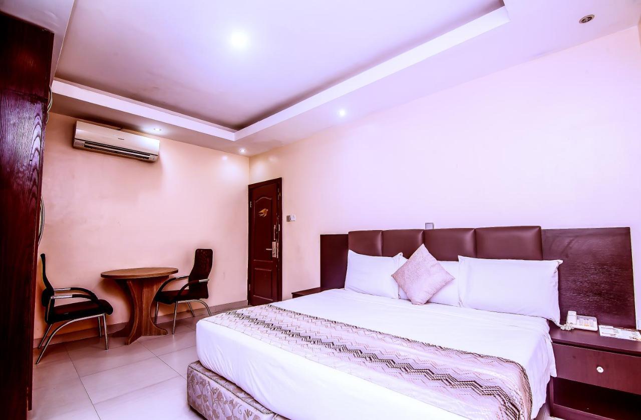 Rooken Villas Lagos Exterior photo